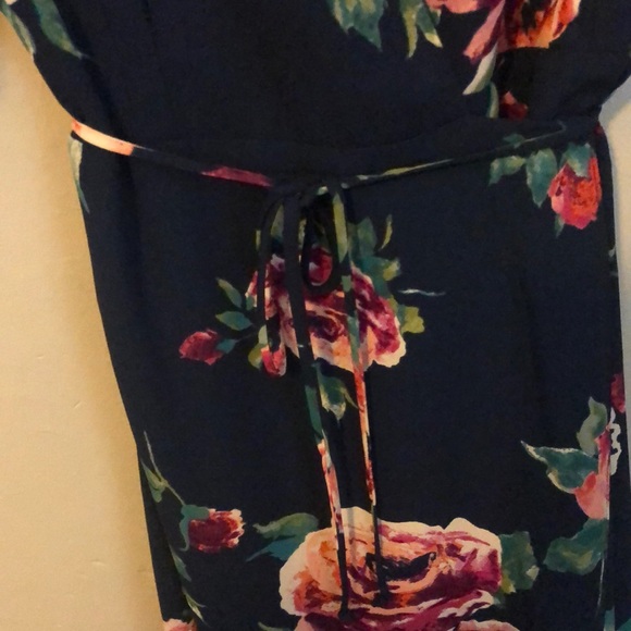 Boutique floral wrap dress - Picture 4 of 5